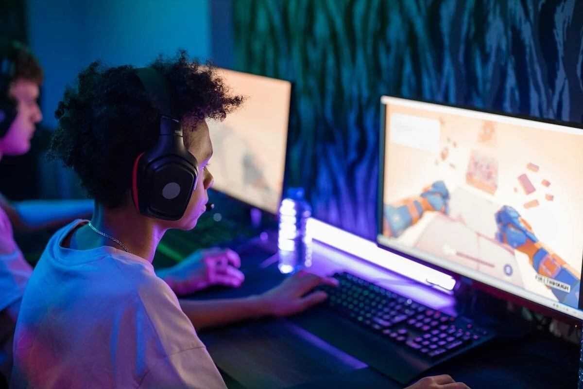 Roblox Exploits and Fake Generators: Staying Safe While Looking for Freebies